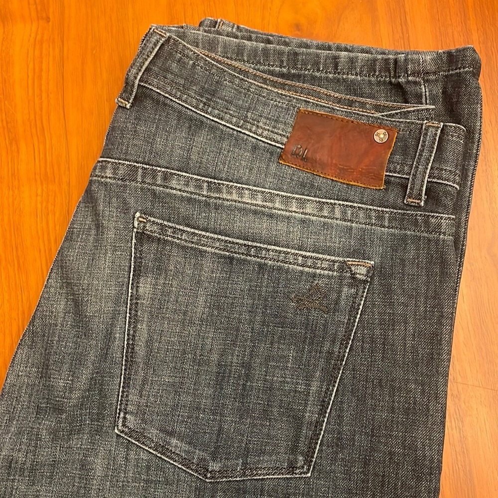 Excellent condition DL1961 Jeans, Size 34